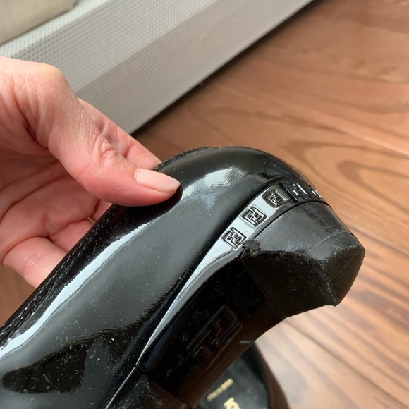 Authentic Fendi buckle zucca shoes 37 1/2 - Picture 4 of 12